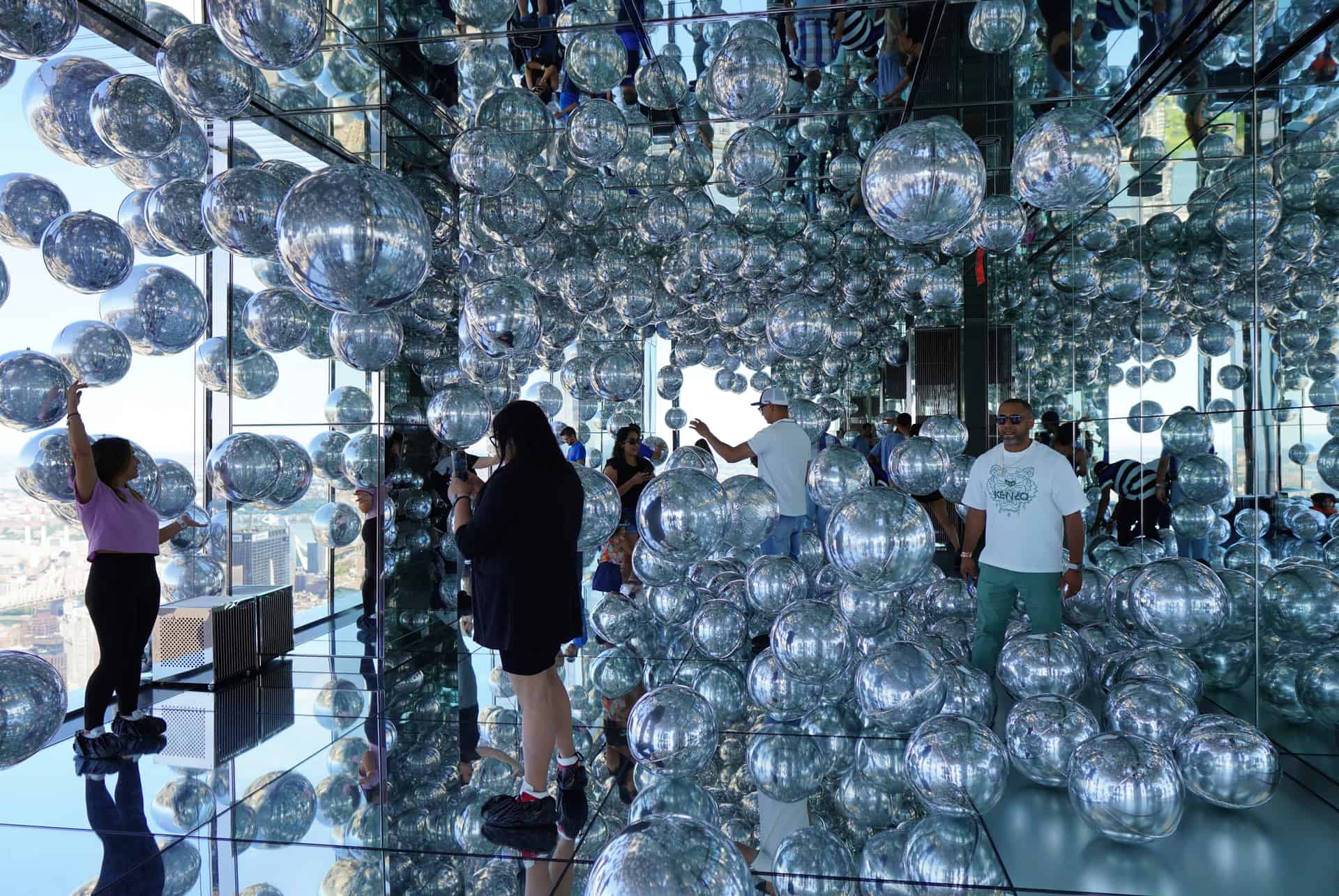summit one ballons