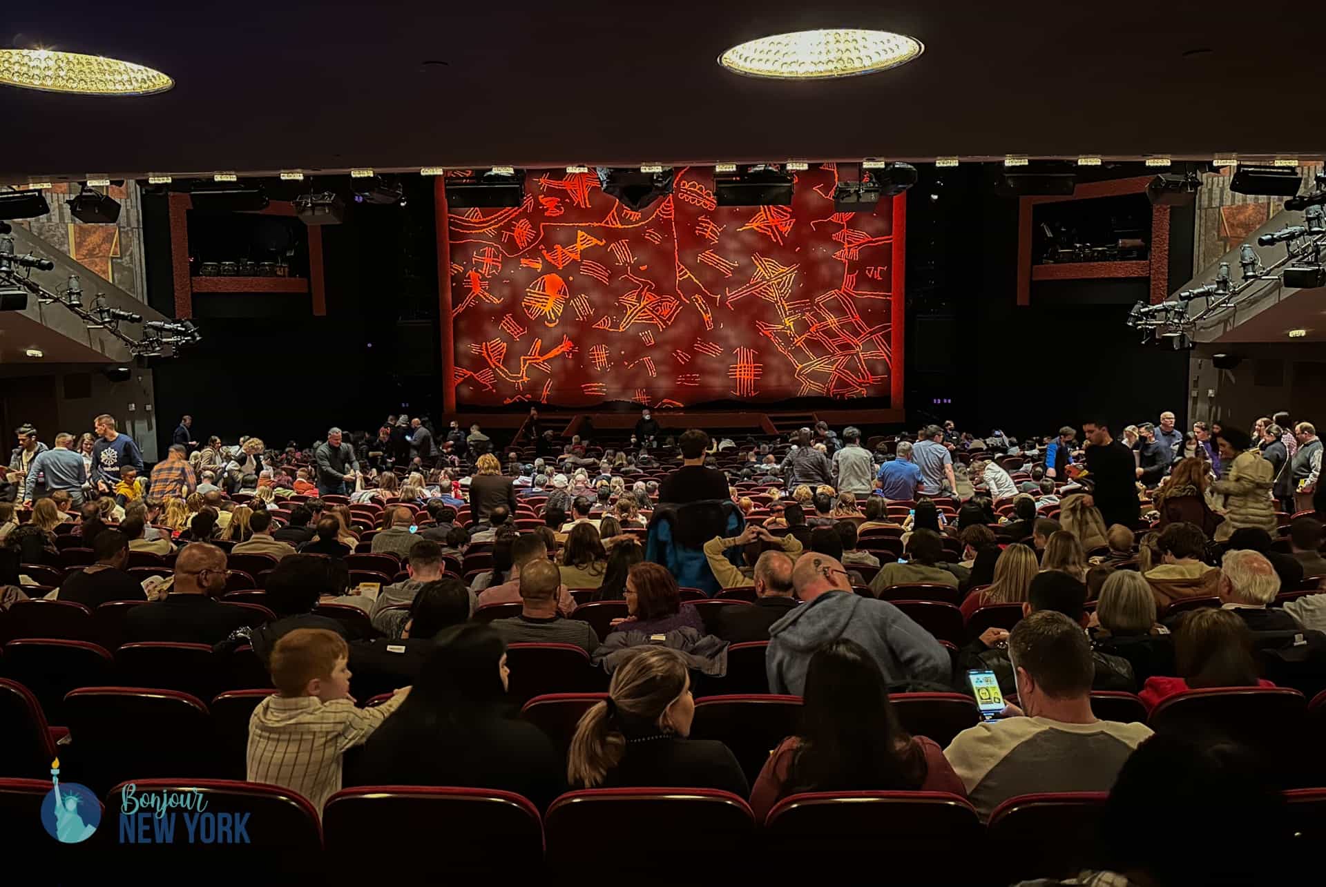 minskoff theatre places