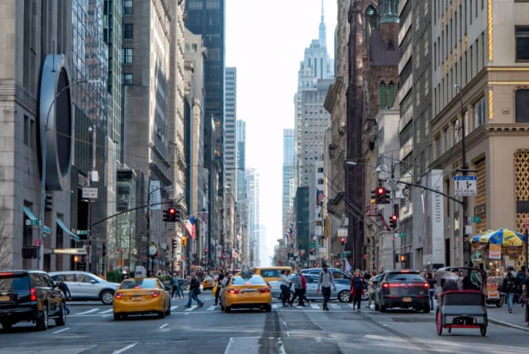 visiter la 5eme avenue a new york