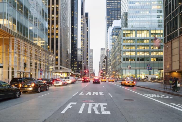 Louez une voiture à New York avec Booking ! 🚙