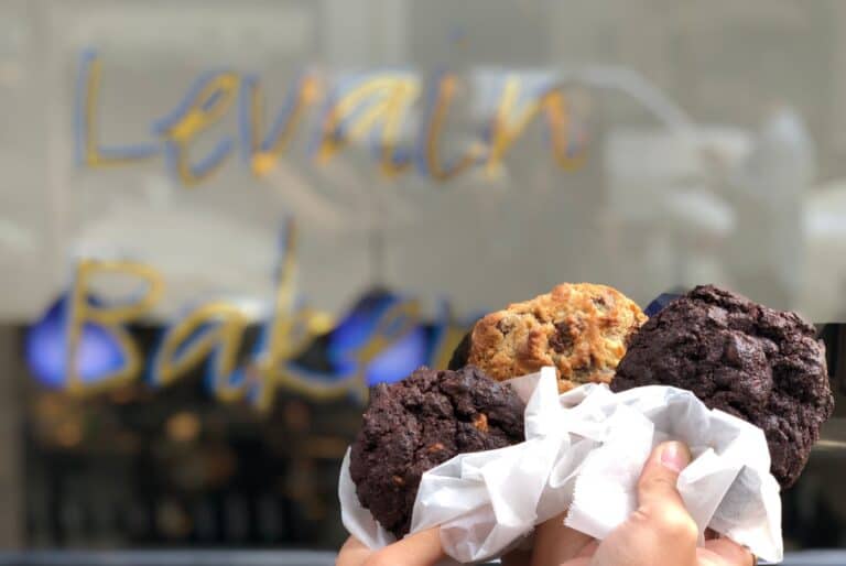 levain bakery cookies new york