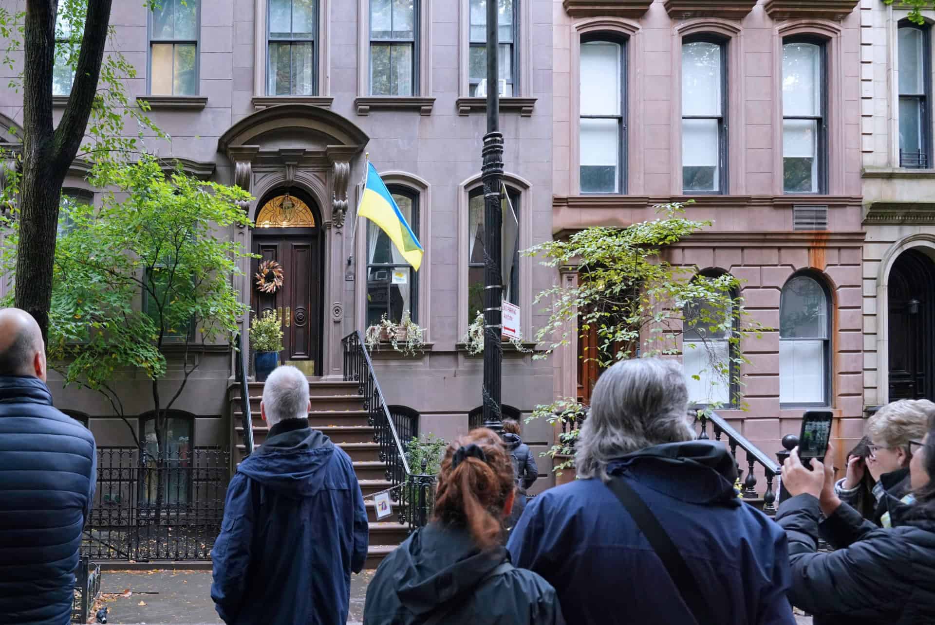 carrie bradshaw house