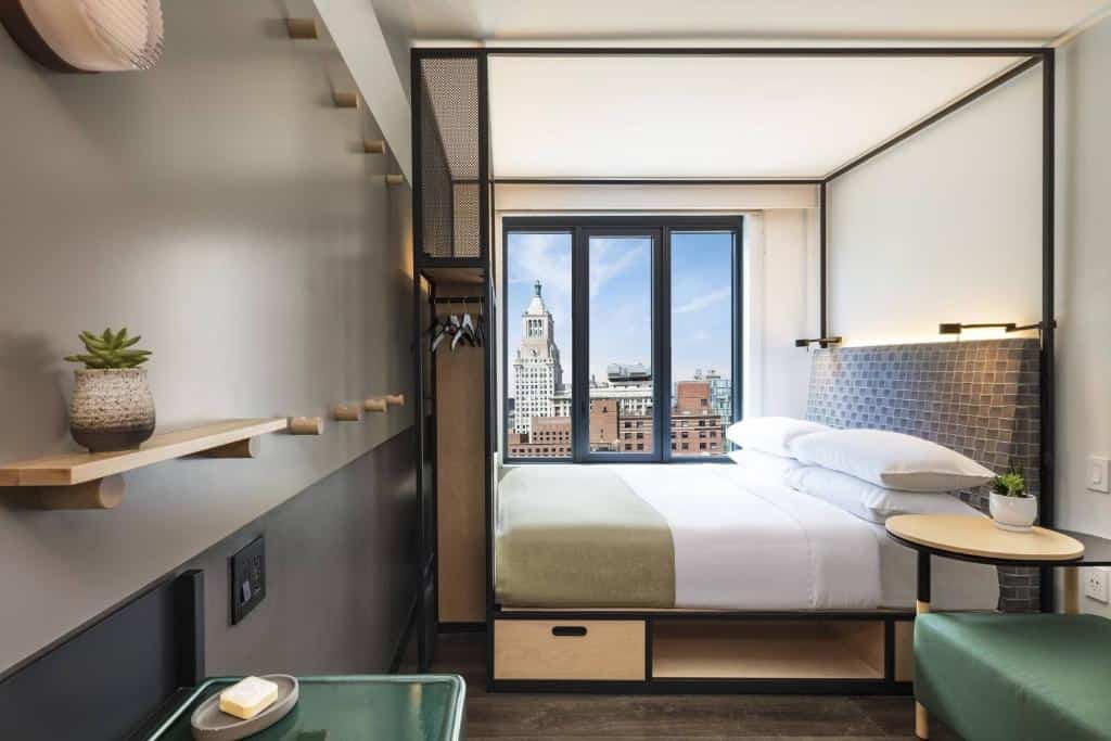 moxy east village new york