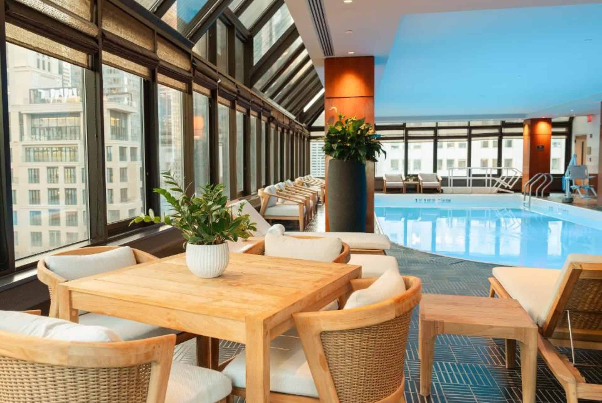 the peninsula new york hotels avec piscine