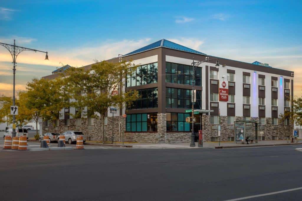 best western brooklyn bay